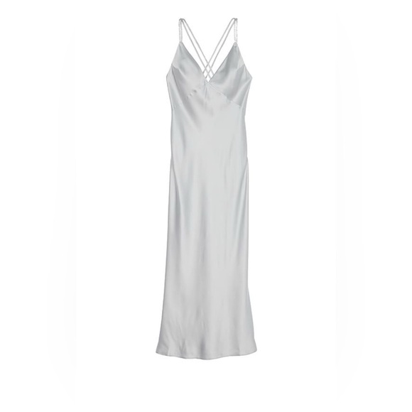 VICTORIA'S SECRET
Long satin nightgown with sparkling straps - Picture 3 of 5